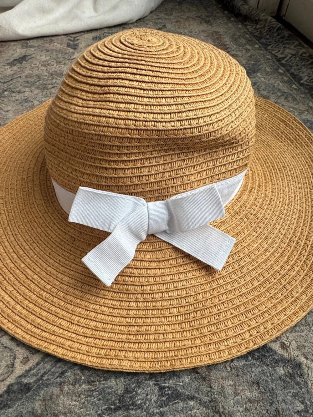 Old Navy Baby Straw Sun Hat 6-12M White Bow Wide Brim Summer Beach Hat